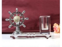 中国人寿赠品供应,供应武汉握手水晶摆件,建院五十周年纪念品_供应产品_广州市环典工艺美术品(上海)
